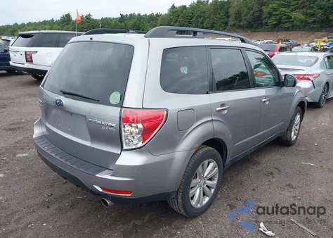 2011 Subaru Forester 2.5X Premium z USA, uszkodzony, nr VIN JF2SHADC6BH741884